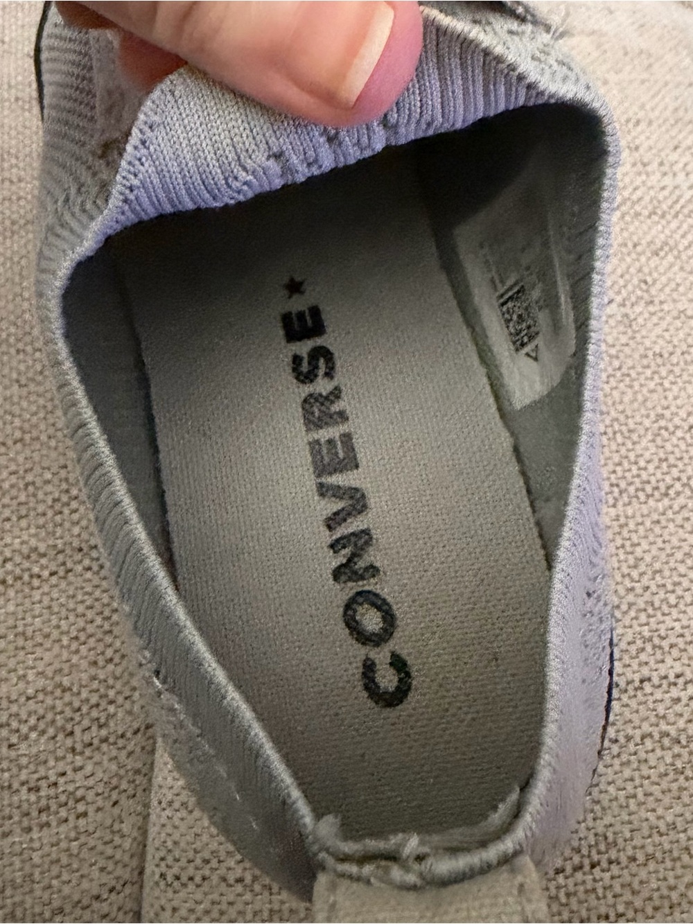 Women’s slip on converse tennis shoes - Picture 5 of 8